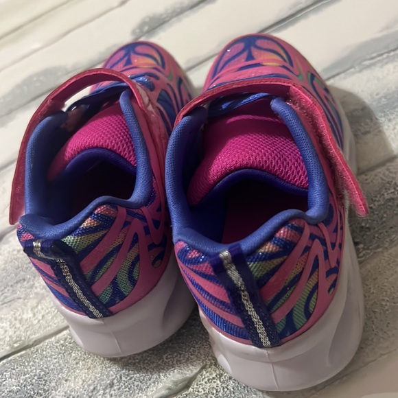 Little Girls Light Up Skechers - Picture 2 of 5